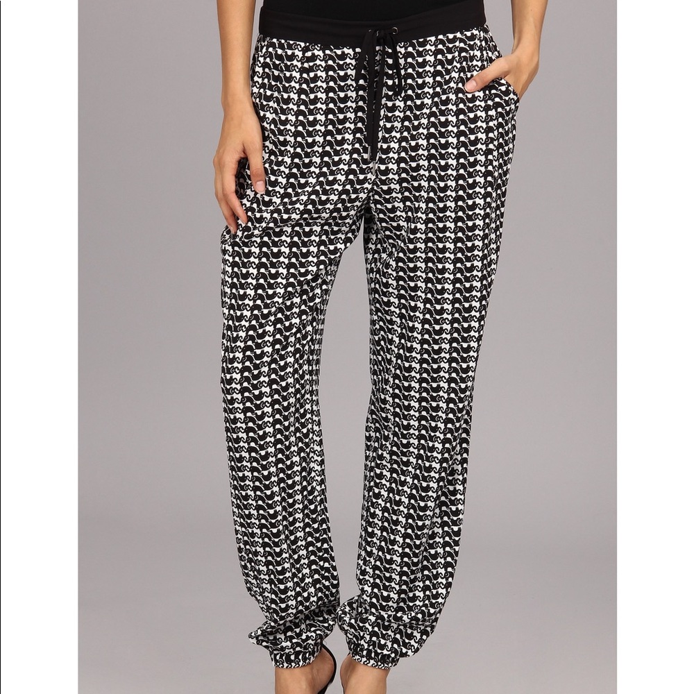 🐘 ELEPHANT JOGGER PANTS 🐘 Two by Vince Camuto